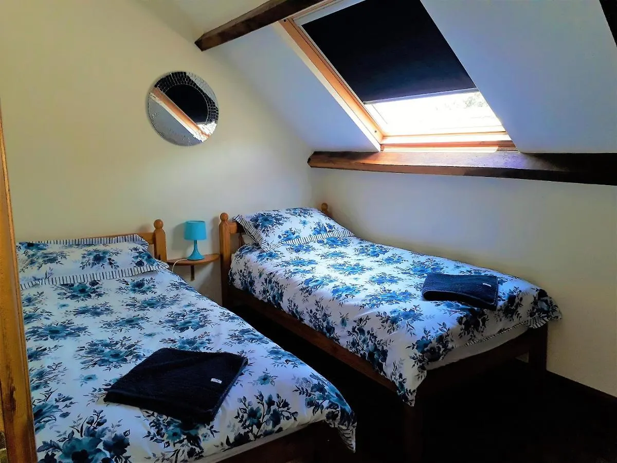 Bonne Chere Family Friendly Gites * Heated Pool * Huge Playbarn Pontivy Holiday home