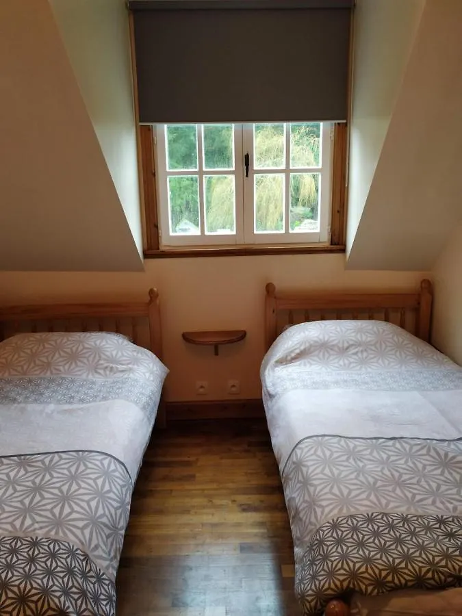 Bonne Chere Family Friendly Gites * Heated Pool * Huge Playbarn Pontivy Holiday home