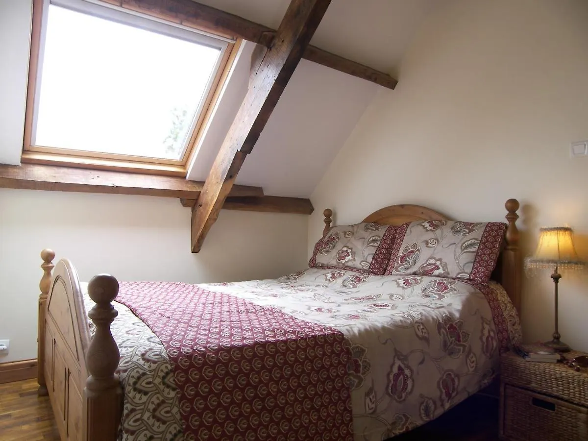 Bonne Chere Family Friendly Gites * Heated Pool * Huge Playbarn Pontivy