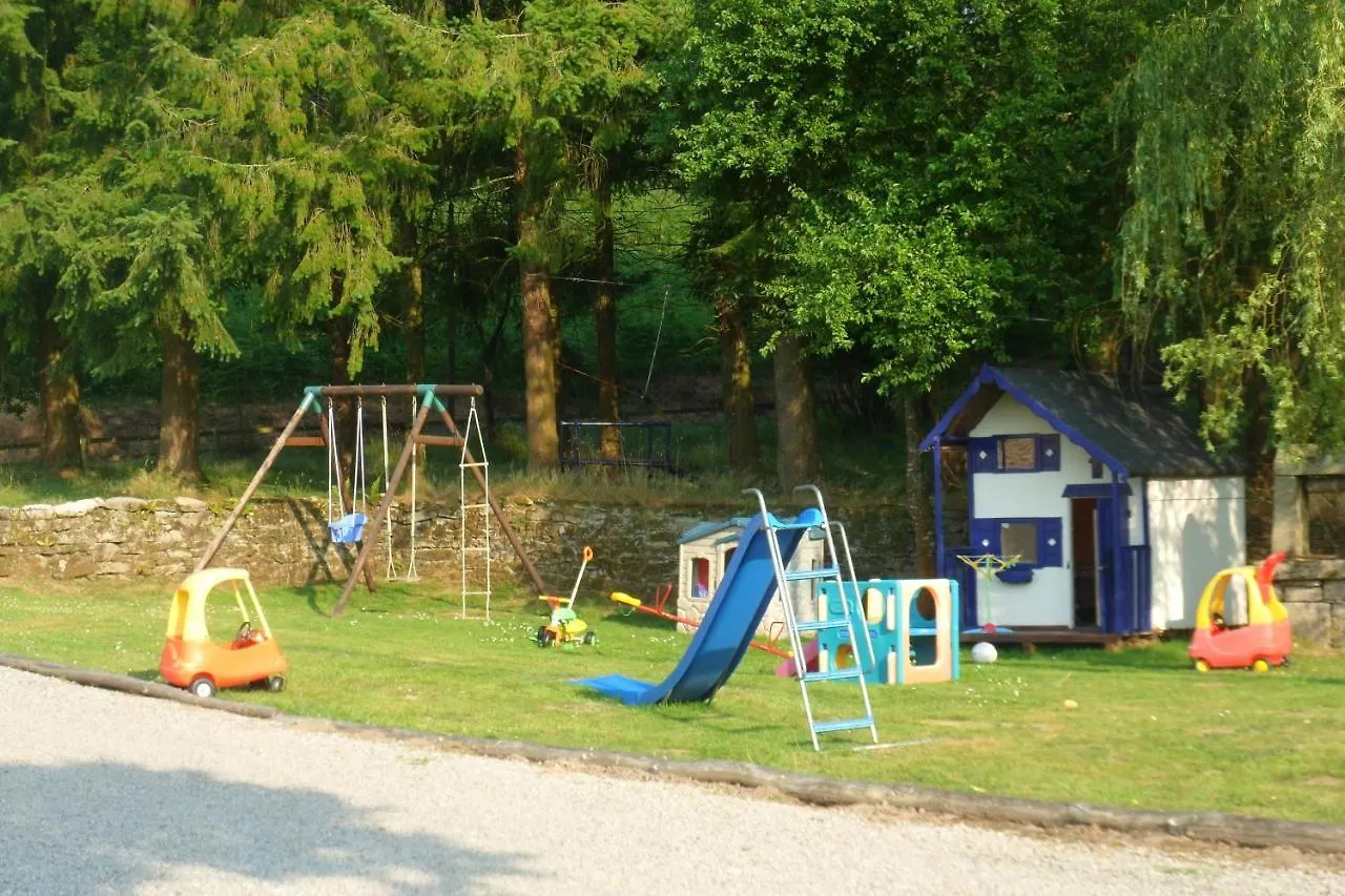 Bonne Chere Family Friendly Gites * Heated Pool * Huge Playbarn Pontivy France